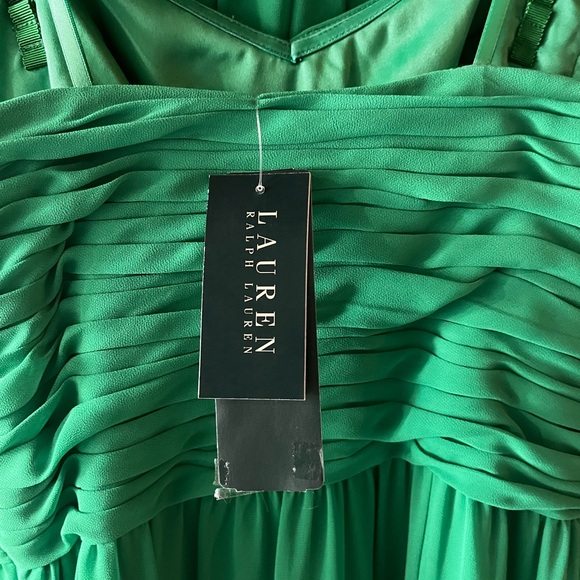‘RALPH LAUREN EVENING’ EVENING GOWN KELLY GREEN / SIZE 2. - Picture 7 of 9